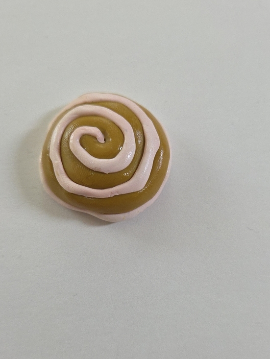 Other - Handmade Clay Cinnamon Roll Magnet